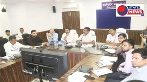 सतना में सुस्त प्रशासनिक अधिकारियों पर कलेक्टर सख्त