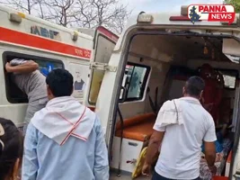 पन्ना जिला अस्पताल के रास्ते में फंसी 108 एम्बुलेंस: मरीज डेढ़ घंटे तक रहा ऑक्सीजन सपोर्ट पर