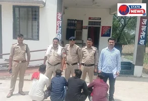 6 साल पुराने मारपीट, संपत्ति को क्षति प्रकरण के 4 वारंटियों को थाना नौगांव पुलिस ने "न्याय पथ अभियान" के तहत किया गिरफ्तार* 