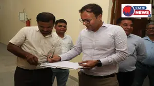 कटनी जिले में कलेक्टर ने किया ईवीएम स्ट्रांग रूम और वेयर हाउस का निरीक्षण