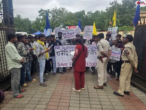 शिक्षा मंत्री धर्मेंद्र प्रधान के इस्तीफा एवं छात्रों के साथ बर्ताव के...