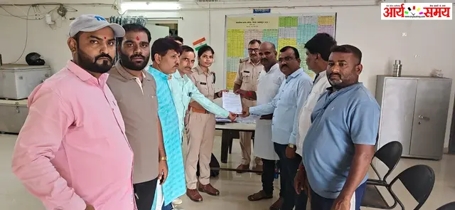 Jabalpur News: बरेला क्षेत्र में अवैध शराब और बढ़ते अपराधों के खिलाफ कांग्रेस ने खोला मोर्चा, ब्लॉक कांग्रेस कमेटी ने सौंपा ज्ञापन