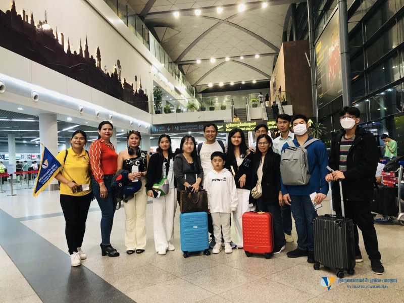 ចេញដំណេីរទៅហេីយទៅកាន់ប្រទេសកូរ៉េ🇰🇷5ថ្ងៃ4យប់