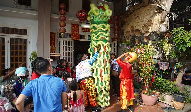 Celebrate Cambodia Chinese New year show Phnom Penh is getting ready to welcome in