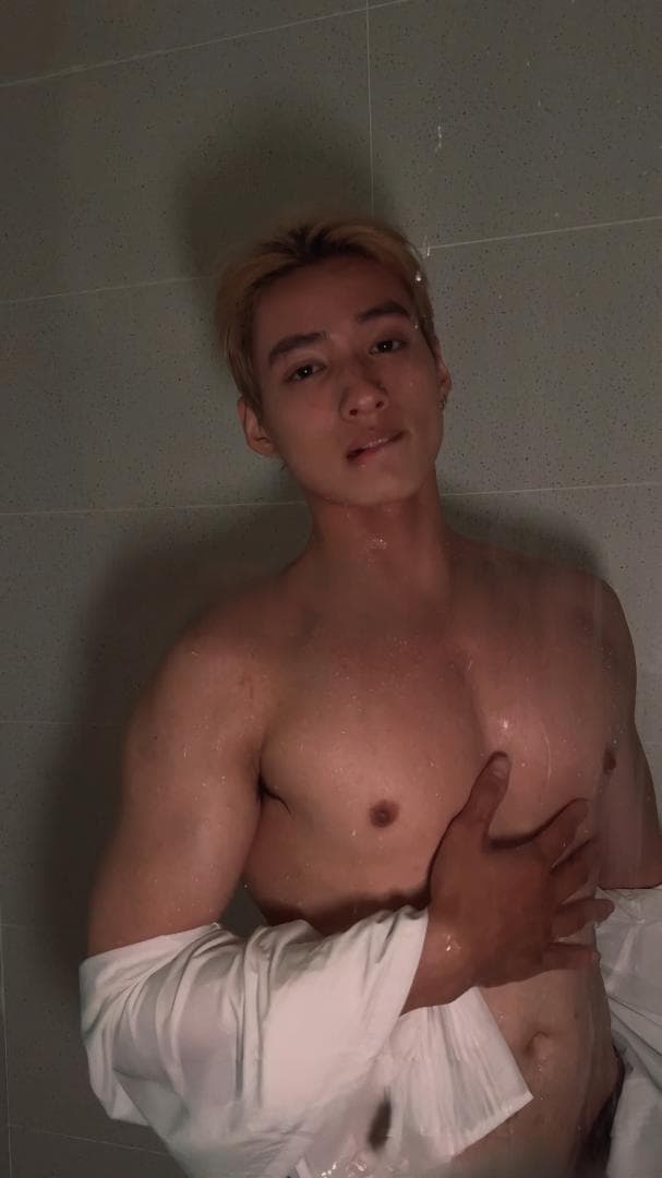 sex Bevis Asian handjob