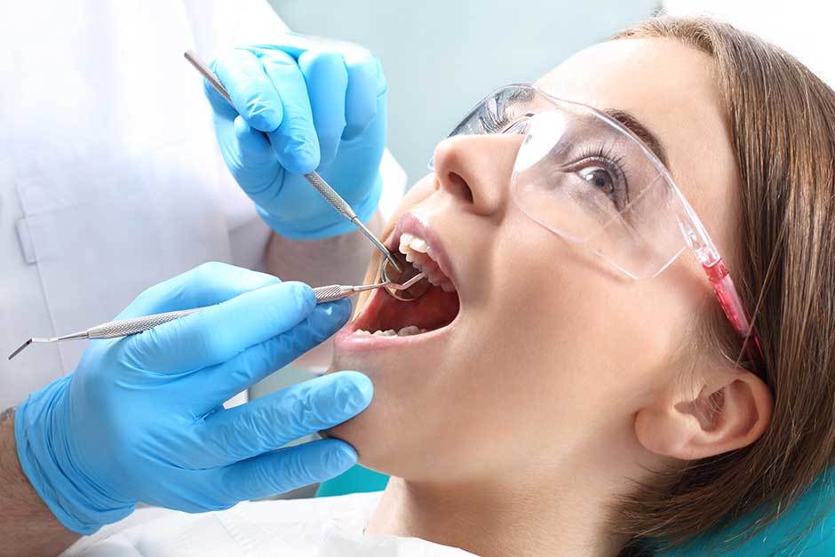 What Services To Look Forward To When Choosing a Dentist At a Short Distance