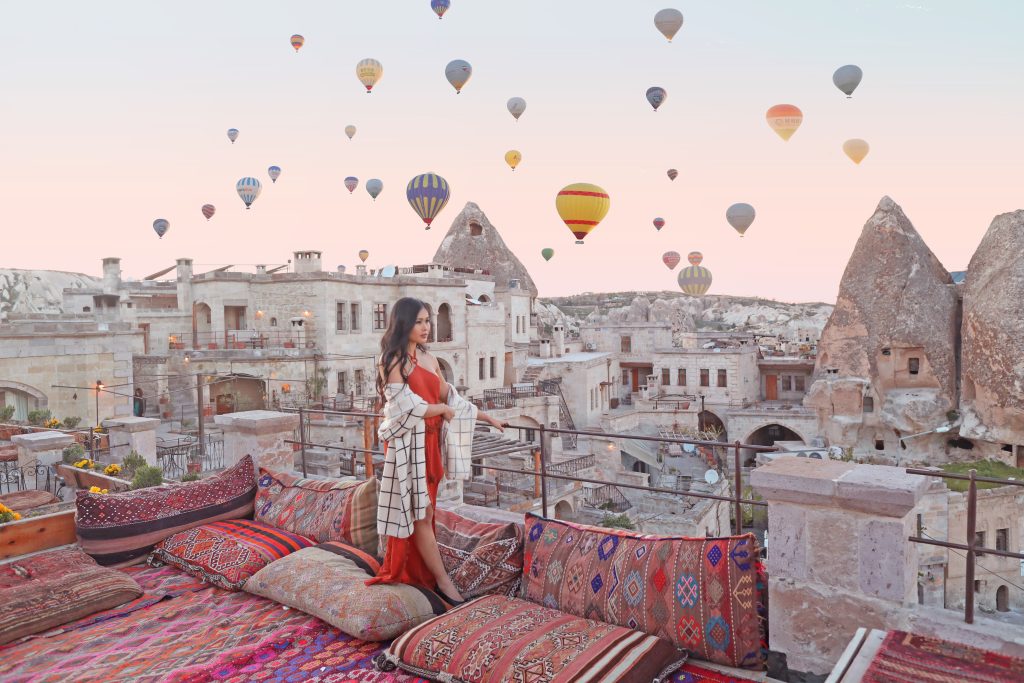 Hot Air Balloon Ride Dubai Budget Options - Linked Balloon RIDE