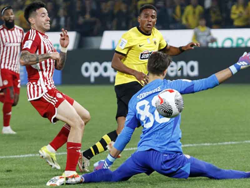 Soi kèo Olympiakos vs AEK Athens lúc 0h00 ngày 16/5/2024