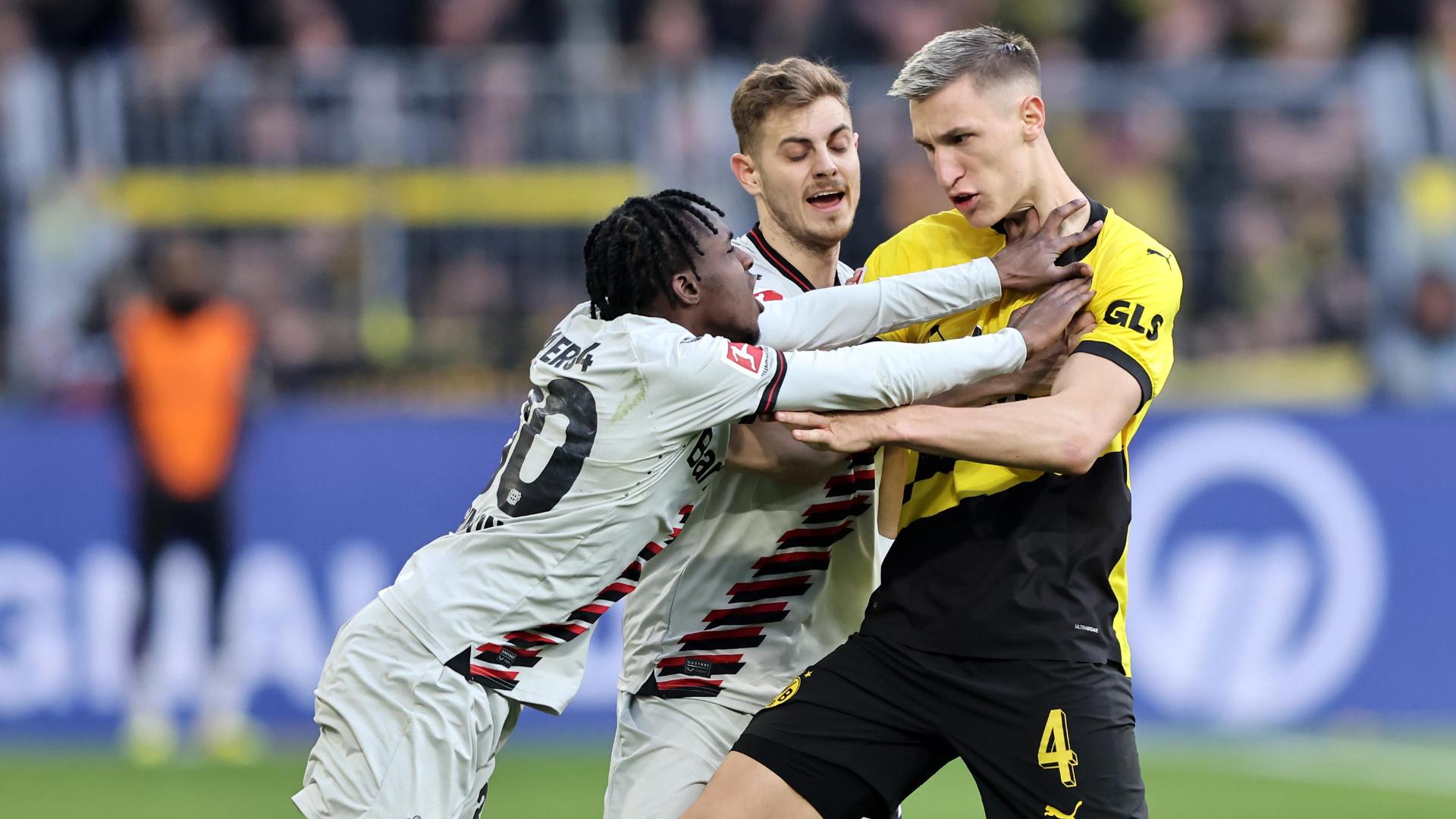 Soi kèo Dortmund vs Leverkusen lúc 02h30 ngày 11/1/2025