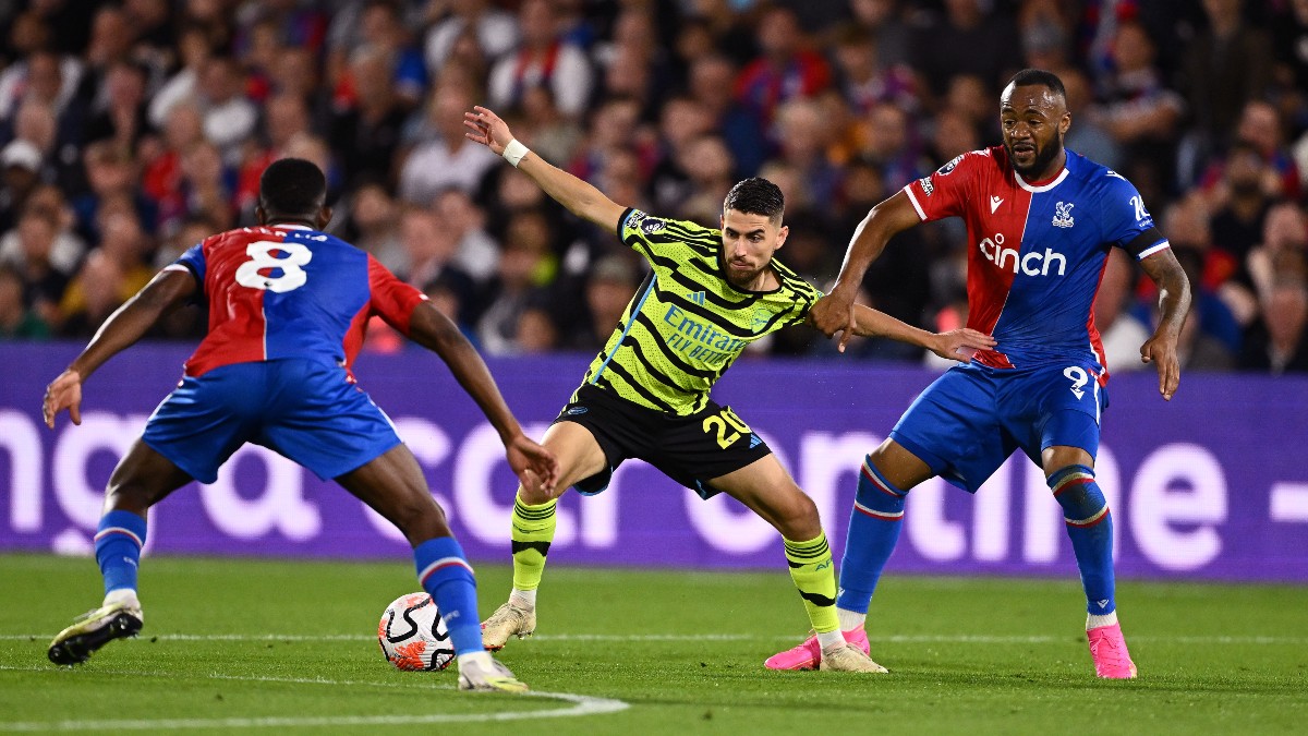 Soi kèo Arsenal vs Crystal Palace lúc 02h00 ngày 24/4/2025