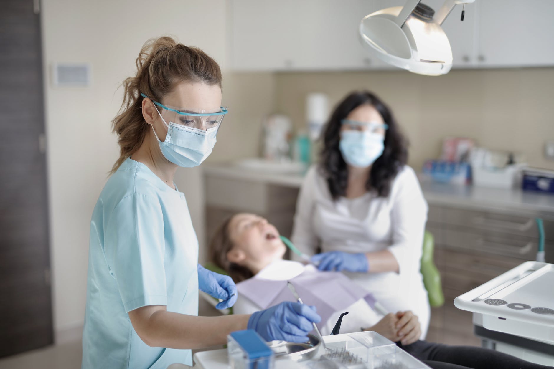 Industries Adapting to OSHA’s Respiratory Rules | Examinetics