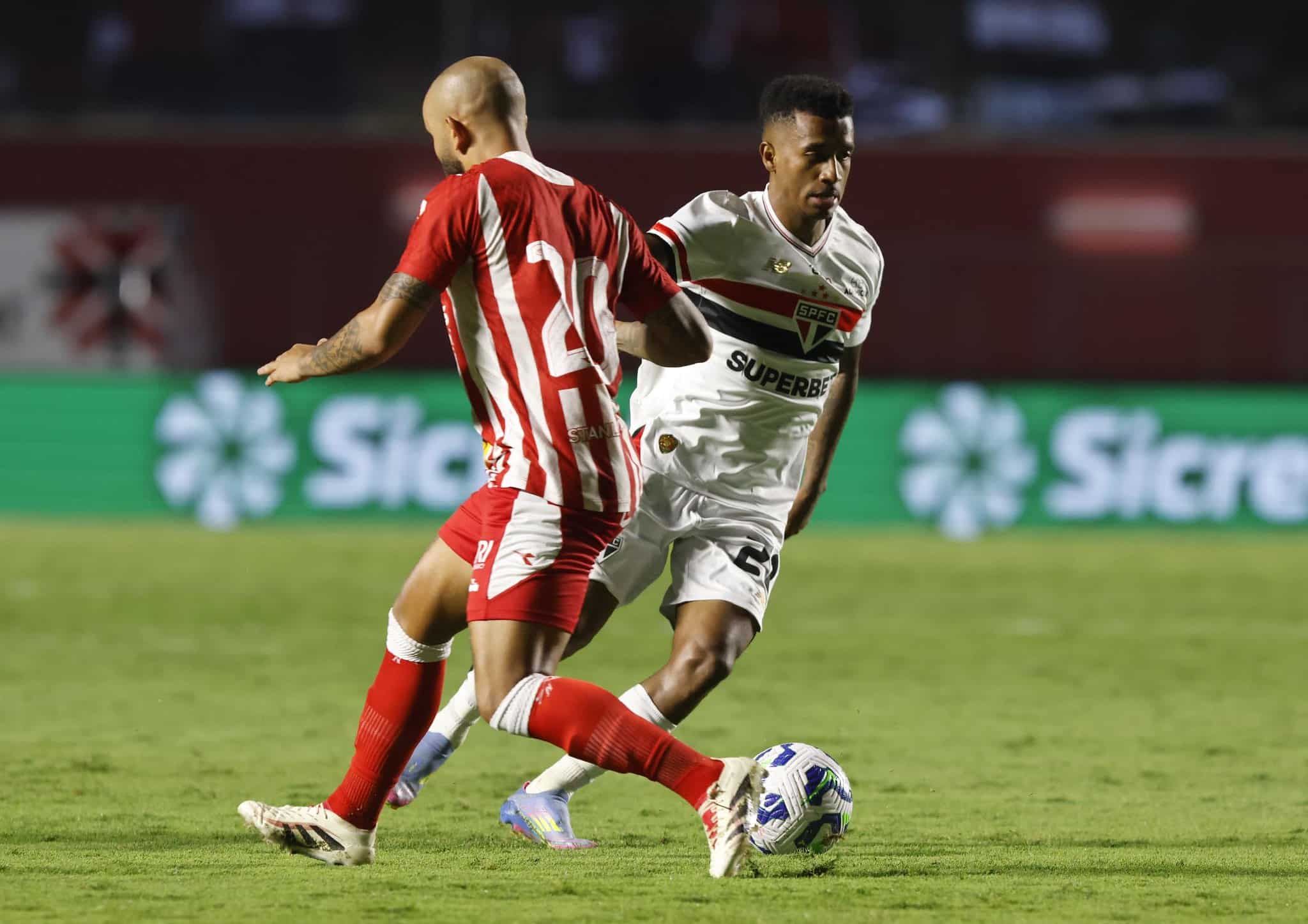 Soi kèo Nautico vs Sao Paulo lúc 7h30 ngày 21/5/2025