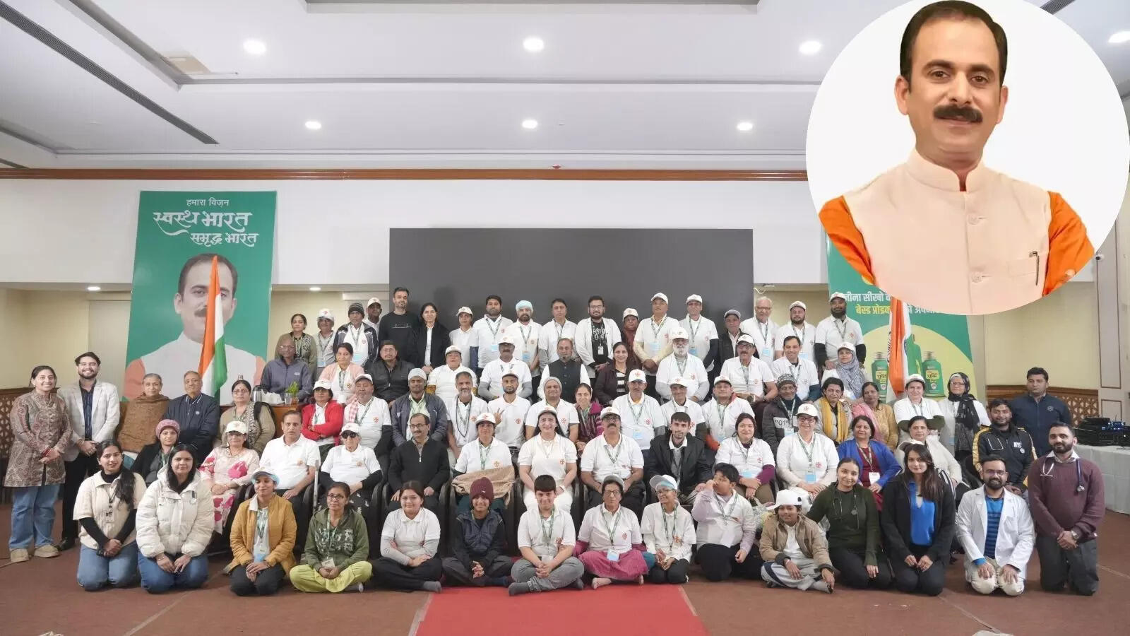 Acharya Manish,आयुर्वेद की ओर बढ़ा रुझान, मेरठ में लगने वाले आचार्य मनीष के '72 घंटे रोग-उलट' शिविर में पहुंच रहे लोग - people are arriving at acharya manish camp being held in meerut - Meerut News - Navbharat Times