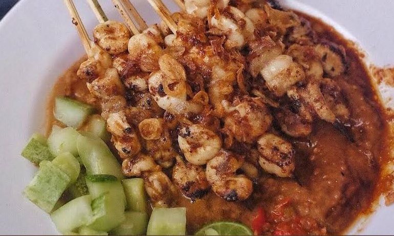Kuliner Malam Surya Kencana! Dari Nasi Goreng Legendaris sampai Camilan Viral di Tengah Kota Bogor