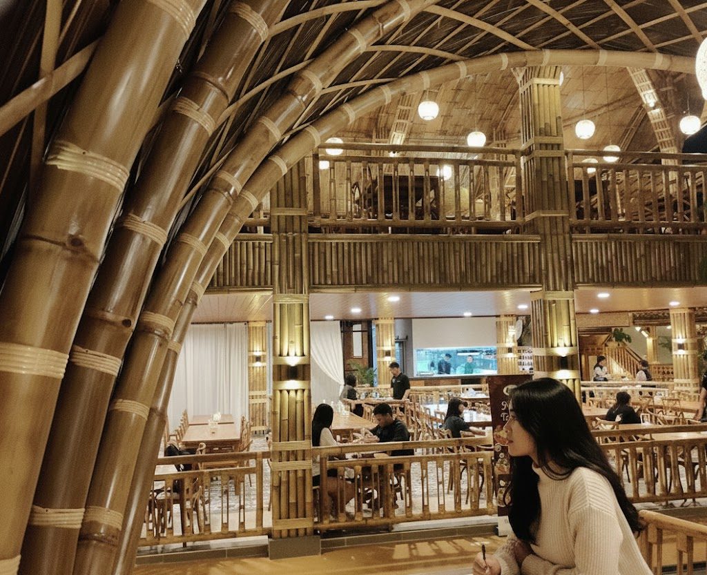 Kampung Kecil Yasmin Dibuka! Bagaimana Sebuah Resto Membawa Nuansa Desa ke Tengah Kota Bogor