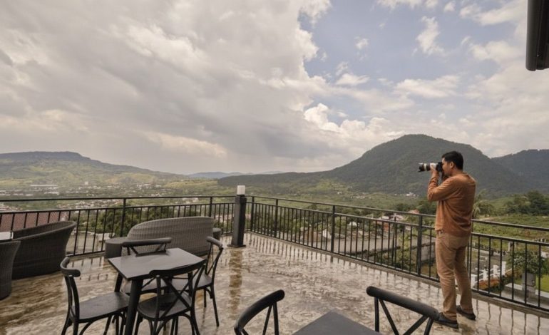 Tempat Paling Fotogenik di Sentul? Banyak Mata Kamera Mengarah ke Pancar Garden