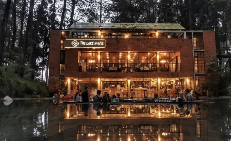 Tempat Healing Romantis di Bogor! 7 Spot Alam yang Bikin Makin Dekat Sama Pasangan