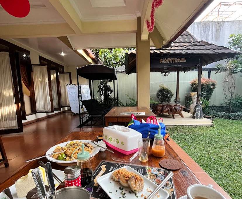 Perempuan, Kota Baru, dan Dapur yang Menemukan Jalannya Sendiri.