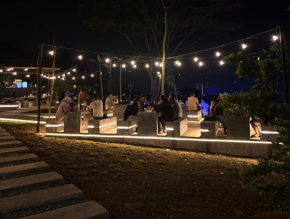 Di Balik Lahirnya Cafe Atas Langit Bogor: Mimpi Sederhana tentang Ruang Bernapas