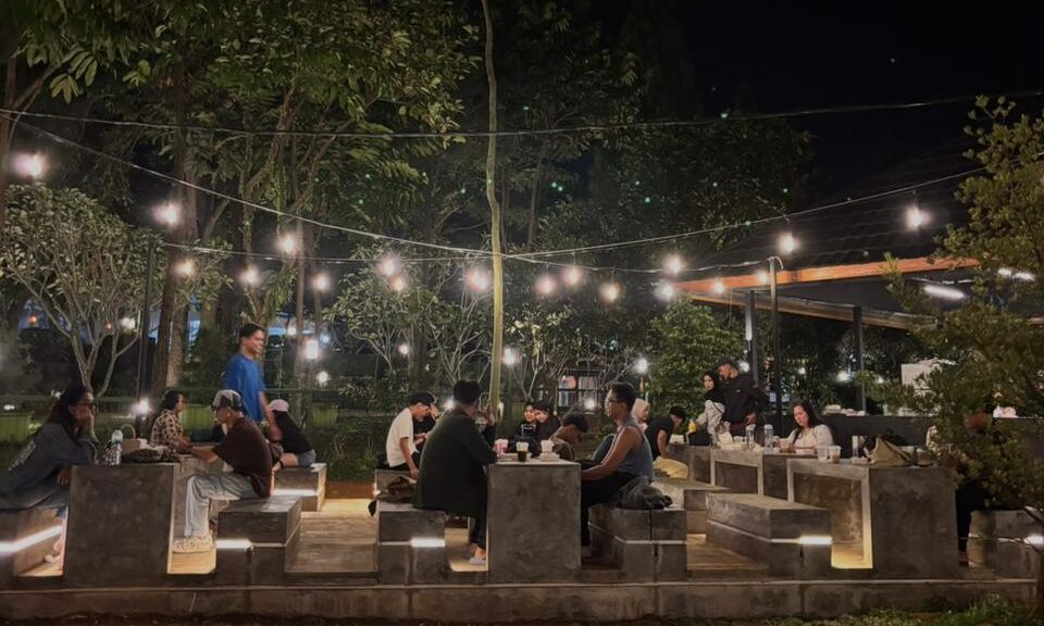 Ngopi di Atas Langit Bogor: Saat Kota Terlihat Lebih Tenang dari Ketinggian