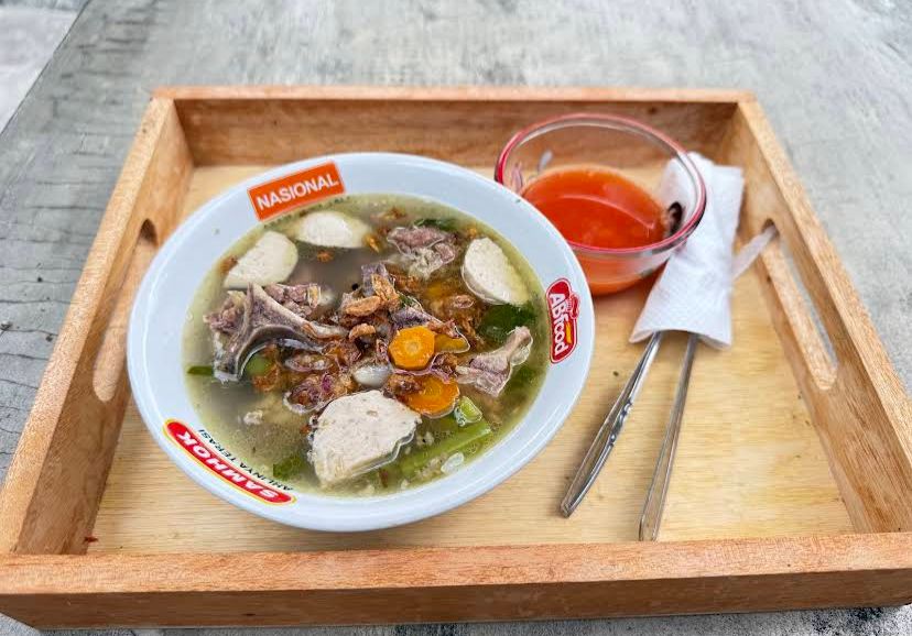 Bukan Sekadar Warkop: Warkop Nengoneng dan Tradisi Nongkrong Murah Meriah di Bogor