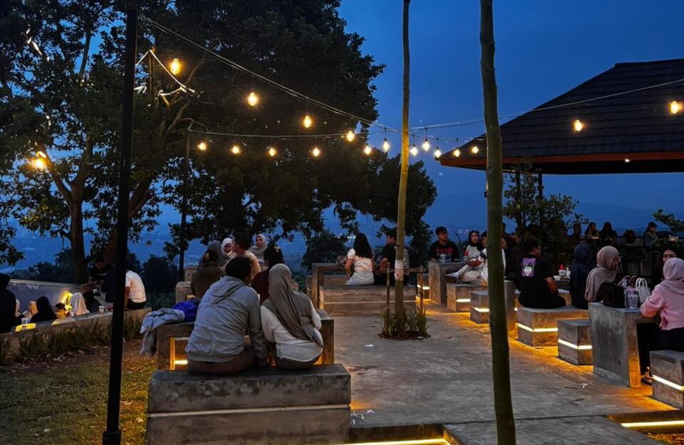 Cafe Atas Langit Bogor: Tempat Pertemuan, Percakapan, dan Cerita Baru