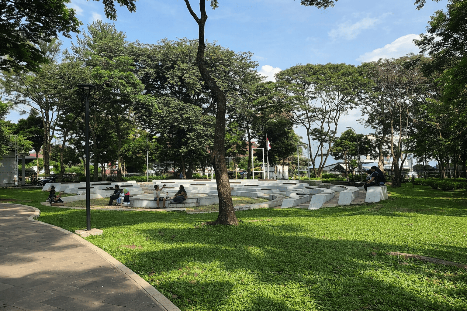 Saat Kafe Penuh, Taman Siliwangi Tawarkan Ngabuburit Gratis dan Ramah Anak