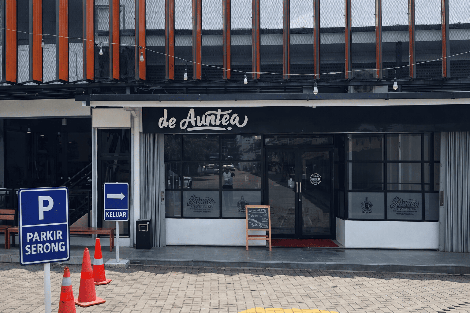 Cafe Baru di Bogor: De Auntea Coffee n Eatery Jadi Spot Nongkrong Cozy yang Lagi Ramai Dibicarakan