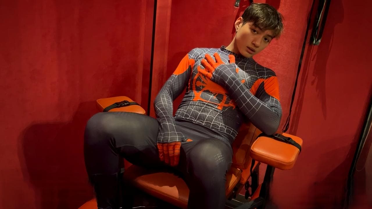 sex Bevis.asian spider cum