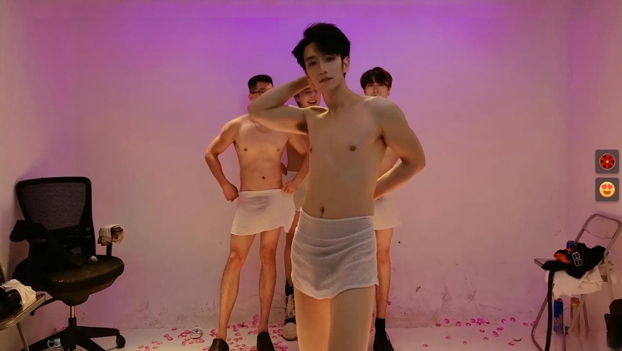 porn gay Chinese youth sexy dance
