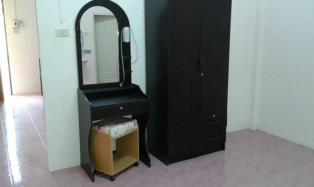 ห้องเช่าครูวัชรี Khru Watcharee Room for Rent