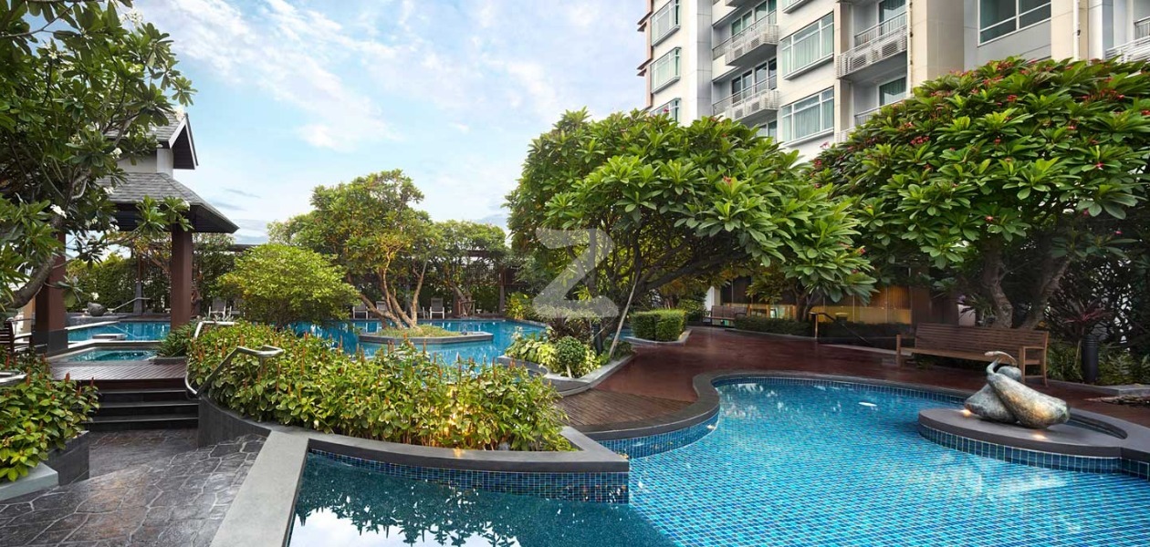 เซอร์เคิล คอนโดมิเนียม Circle Condominium