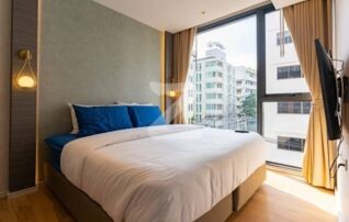 ให้เช่าตึกแถว-อาคารพาณิชย์ติด MRT เพชรบุรี 111 Residence Sukhumvit 39