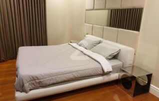 Bright Sukhumvit 24 Bedroom