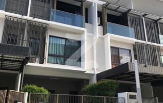 เช่า ทาว์นโฮม หมู่บ้านแลนด์มาร์ค เอกมัย-รามอินทรา 3 Beds 4 Baths - Townhouse      : เจ้าของให้เช่าเอง (งดรับนายหน้า)