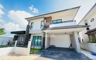 โครงการวราสิริ ศรีจันทร์ 🏡 บ้านเดี่ยวใจกลางเมือง บรรยากาศดี เหมาะแก่การพักผ่อนในครอบครัว  ขนาดตัวบ้าน 63.7ตรว. พื้นที่ใช้สอย236 ตรม. : เจ้าของขายเอง (งดรับนายหน้า)