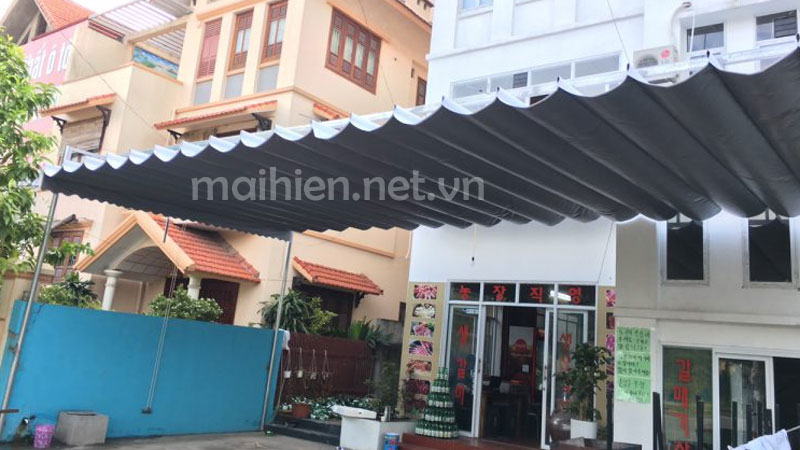 Top mẫu mái xếp sân nhà đẹp được ưa chuộng nhiều