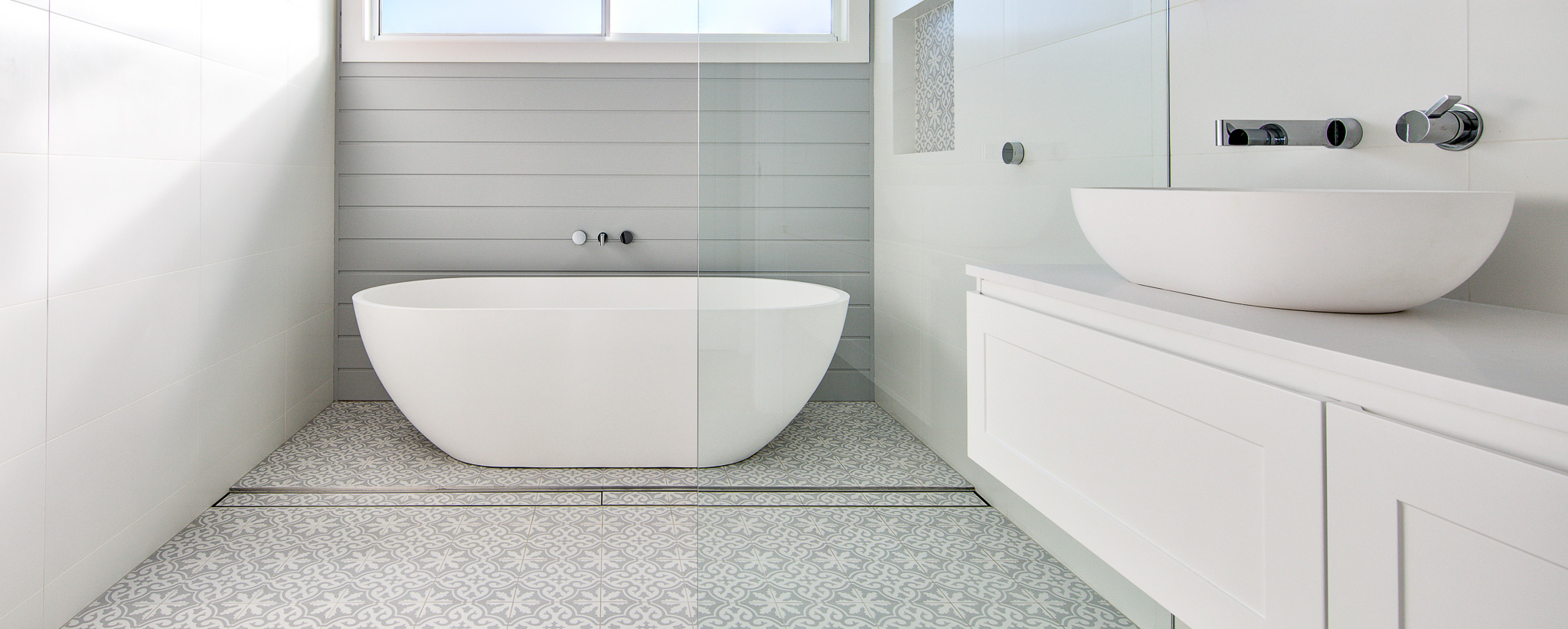 Major Reasons To Hire The Wall Tilers Near Me For Your Next Project