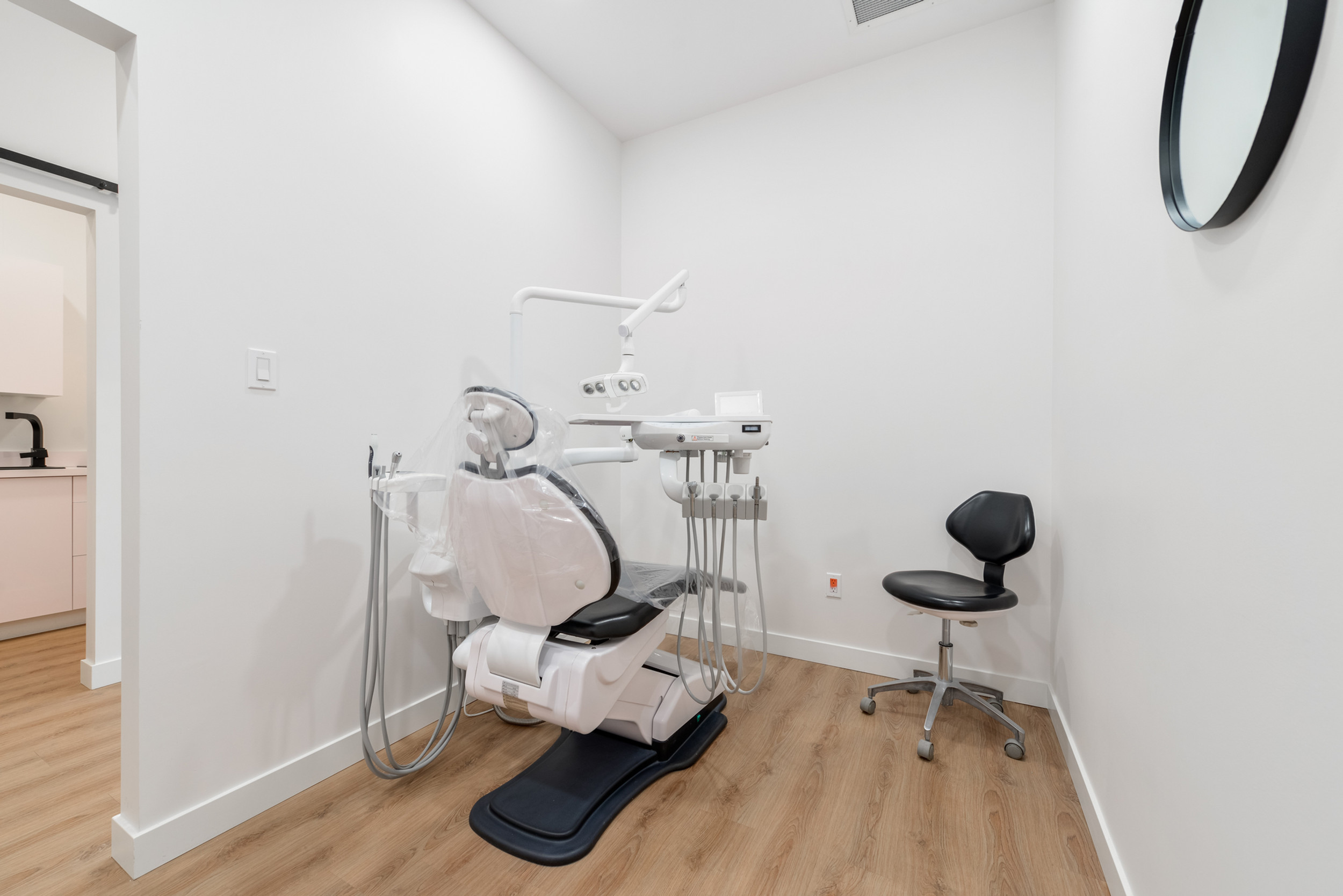 Technology at Clear Denture Care in Edmonton | Digital Denture Solutions