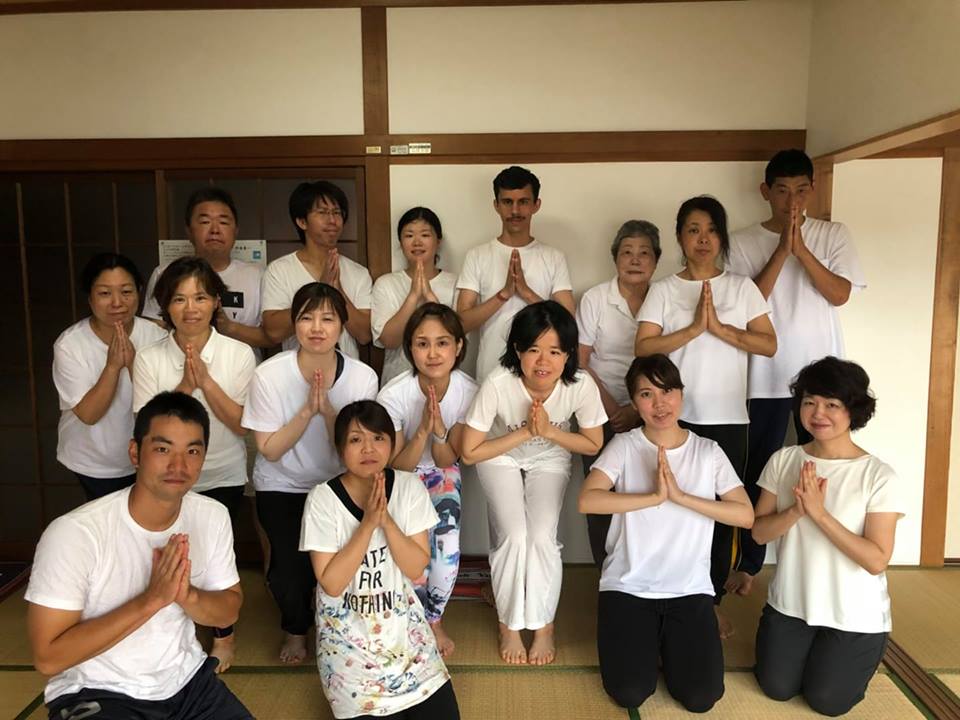 Yoga for Beginners: Embark on a Journey to Wellness - Yoga Blog - Swami Vivekananda Yoga School