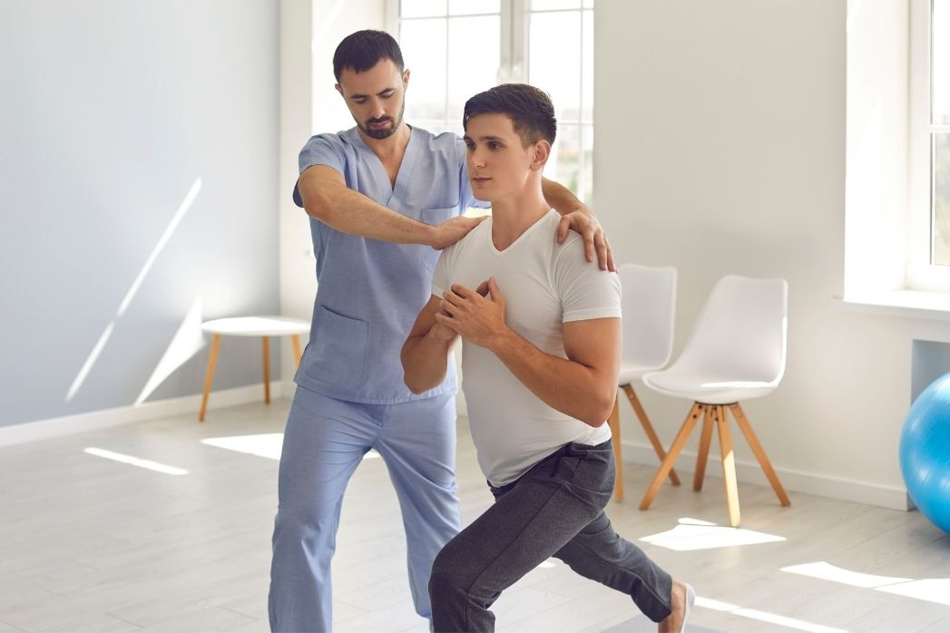 Signs You Need Professional Rehabilitation After a Work Injury 