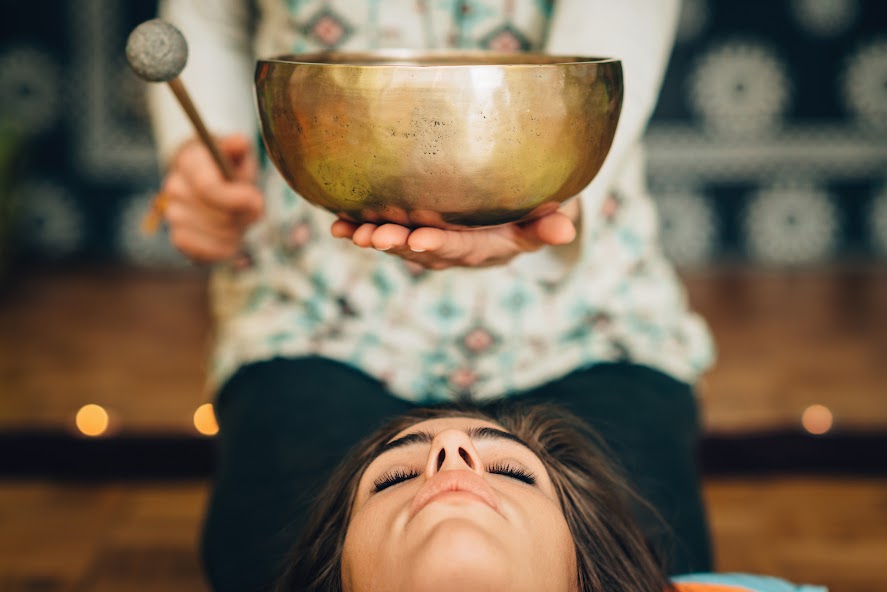 Why Do Crystal Bowls Create Powerful Vibrations? | Miami