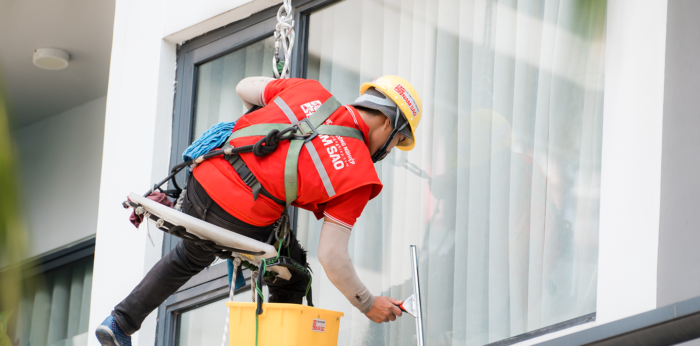 Vệ Sinh Công Nghiệp - Dịch Vụ Vệ Sinh Uy Tín TPHCM