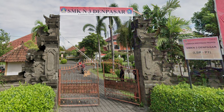 Toploker.com Berkolaborasi dalam Pelaksanaan Job Fair di SMKN 3 Denpasar, BALI