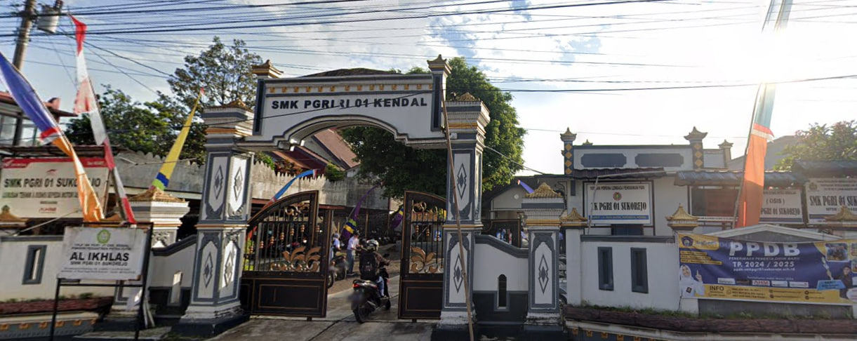 Kunjungan BKK SMK PGRI 01 Sukorejo ke Universitas STEKOM Kendal: Tawarkan Kerjasama Job & Edu Fair 2024