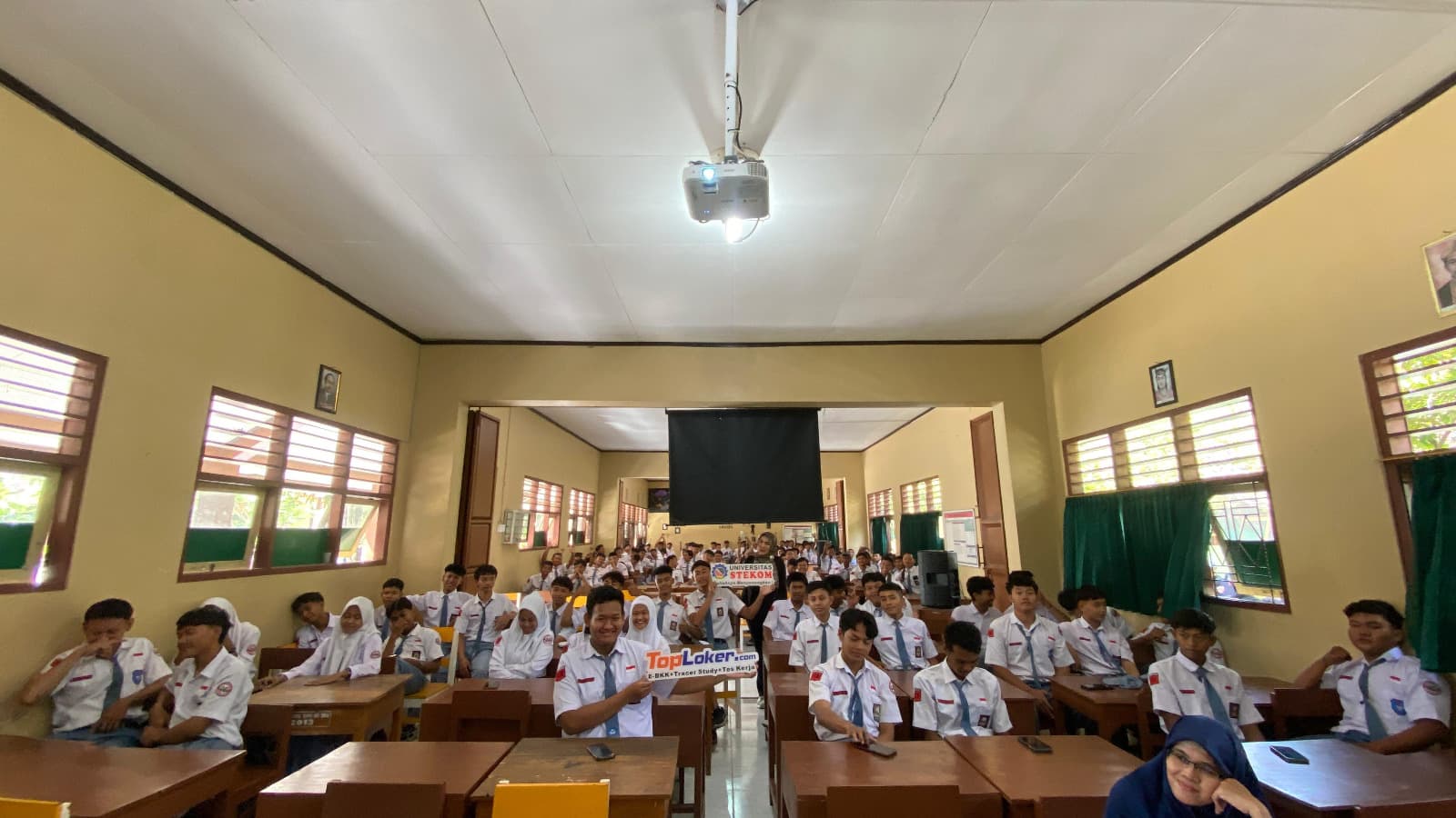 SMK N 6 Sukoharjo Kolaborasi dengan Toploker.com dalam Acara P5: Tingkatkan Kesiapan Siswa di Dunia Kerja