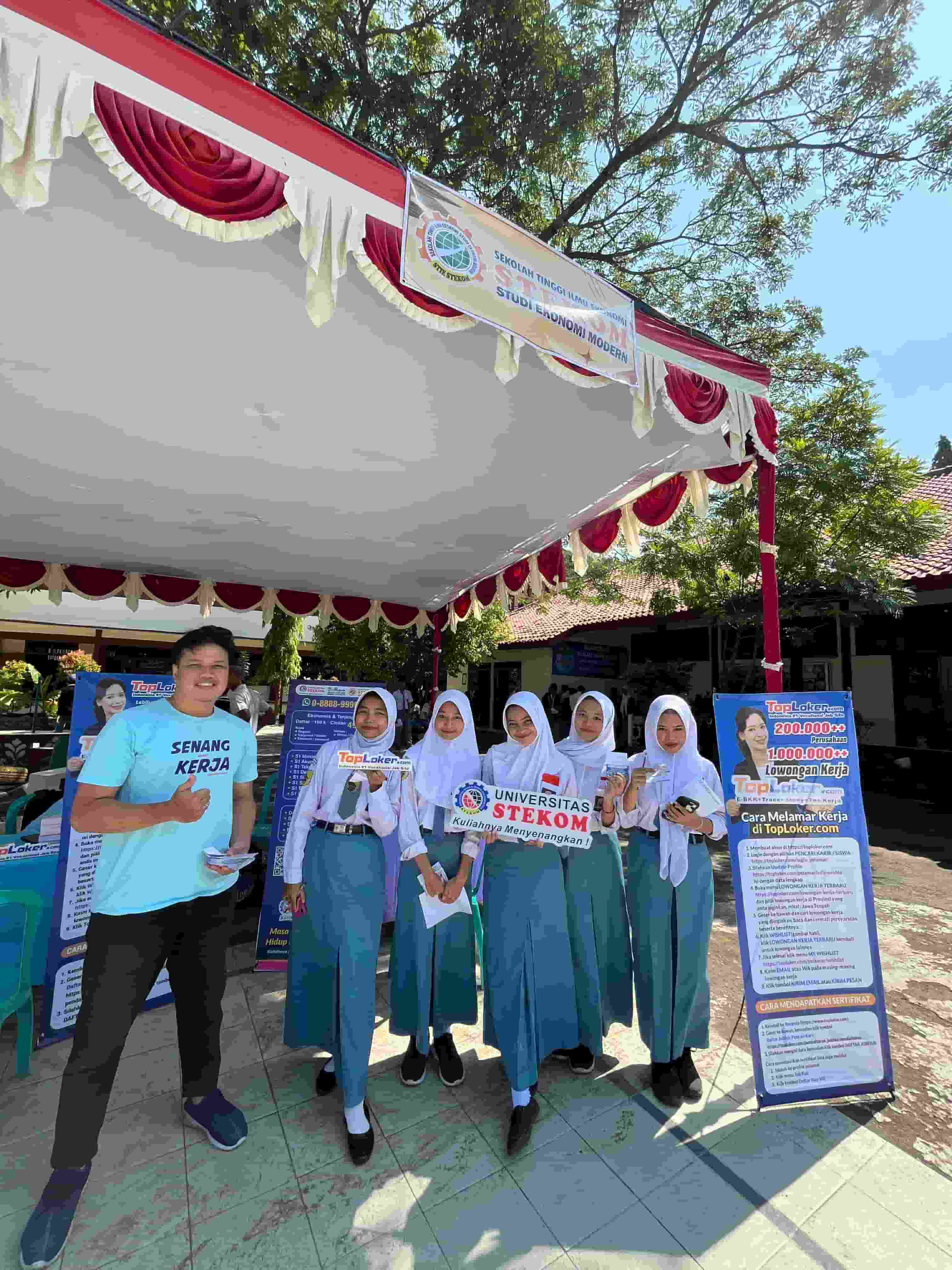 Expo Campus SMAN 3 Demak: Universitas & STIE STEKOM Bersama Toploker.com Buka Jalan Sukses Pendidikan dan Karier