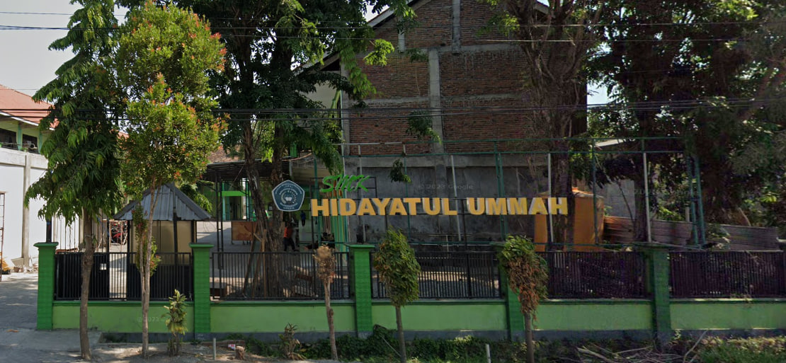 TopLoker.com dan Univ. STEKOM Sukses Berpartisipasi dalam Job Fair di SMK Hidayatul Ummah Gresik, Jatim