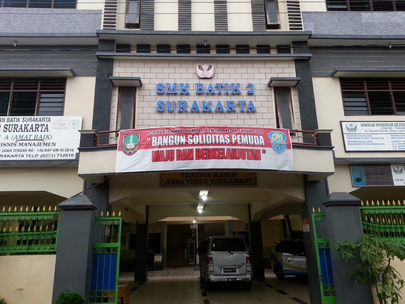Antusiasme Tinggi Siswa di Hari Pertama Job Fair dan Edu fair SMK Batik 2 Surakarta Bersama Toploker.com 