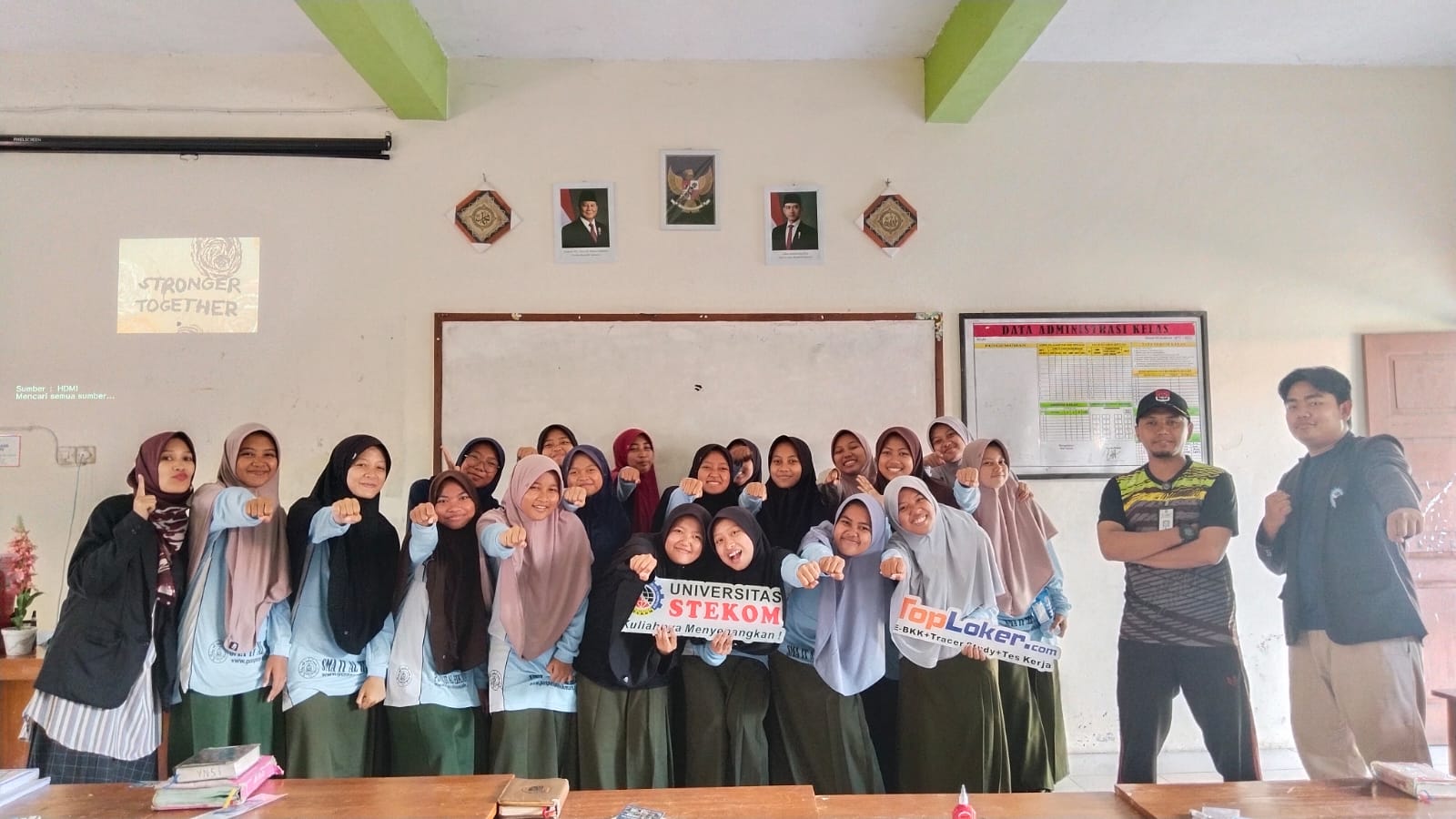 Universitas STEKOM dan TopLoker.com Gelar Sosialisasi di SMA IT Al Hikmah Karanggede: Persiapkan Generasi Muda Menuju Masa Depan Gemilang